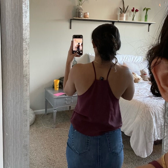 Maroon swoop crop tank top - Picture 3 of 5